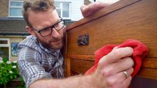 S4 E14: The Travelling Auctioneers