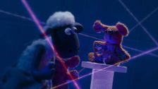 S6 E11: Teddy Heist