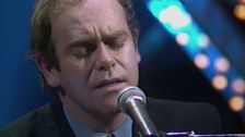 S1 E9: Elton John