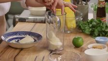 S10 E24: Everyday Gourmet with Justine Schofield