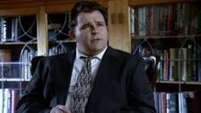 S3 E21: The Hen House