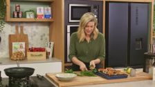 S10 E40: Everyday Gourmet with Justine Schofield
