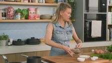 S13 E50: Everyday Gourmet with Justine Schofield