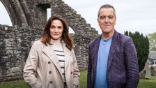 S5 E3: James Nesbitt and Sarah Parish