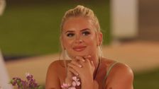 S7 E49: Love Island
