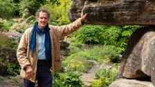 S1 E2: Monty Don's British Gardens