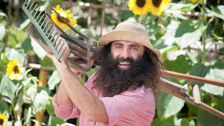 S27 E3: Pruning Natives, Purple Plants & Soil pH