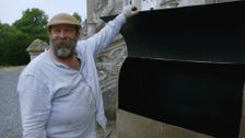 S2 E1: Pig Roaster and Versailles Loo