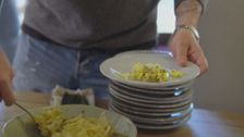 S1 E23: Truffle Eggs With Chips and Chives