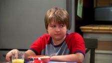 S5 E1: Large Birds, Spiders and Mom