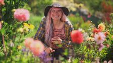 S36 E4: Autumn: Fabulous Flowers and Urban Farmers