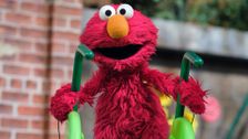 S54 E31: Elmo Goes Down the Big Slide