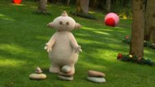 S2 E12: Makka Pakka's Piles of Three