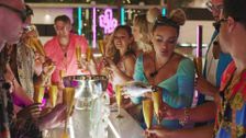 S7 E23: Love Island