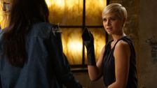 S6 E13: The Gloves Are On