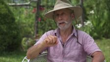 S8 E7: Gardening With the Masters -- King of Compost, Unusual Fruit and the Weedless Garden